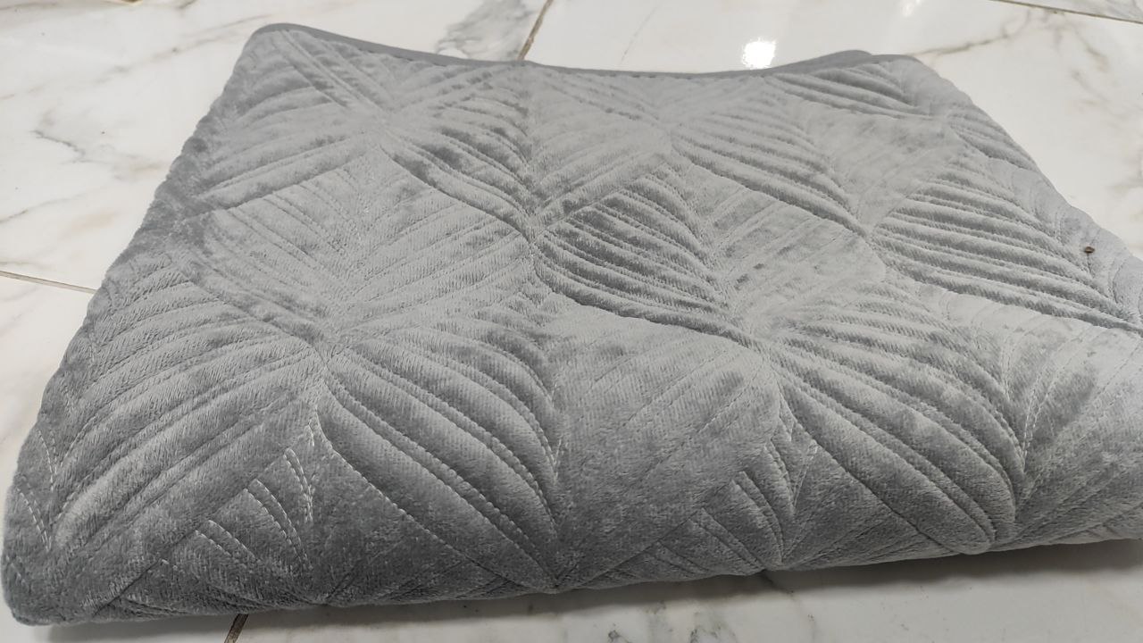 قطع كنب ثلاثيات Standard