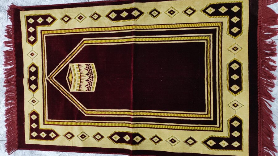مصلية مخمل تركي